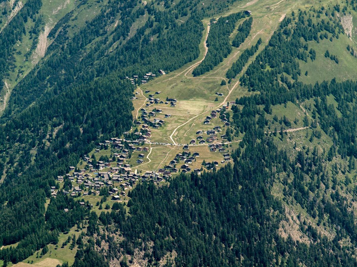Gruppenhaus Im Walliser Alpstyle Rosswald Exteriér fotografie