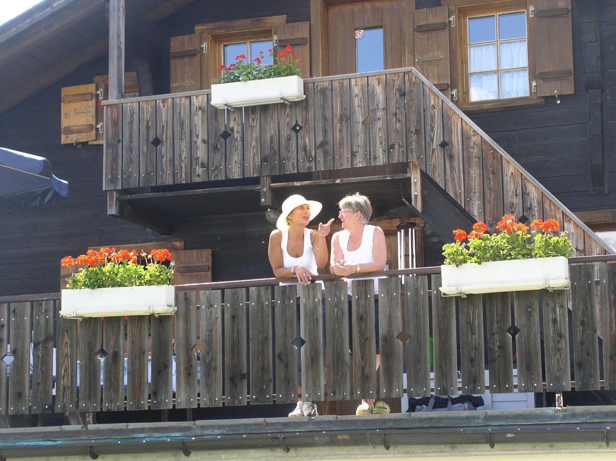 Gruppenhaus Im Walliser Alpstyle Rosswald Exteriér fotografie